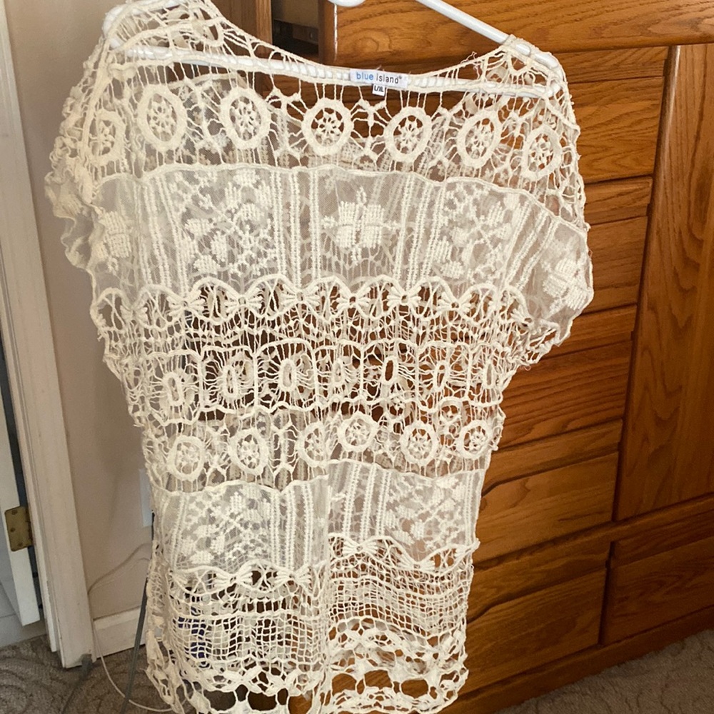 Cover up in like new condition